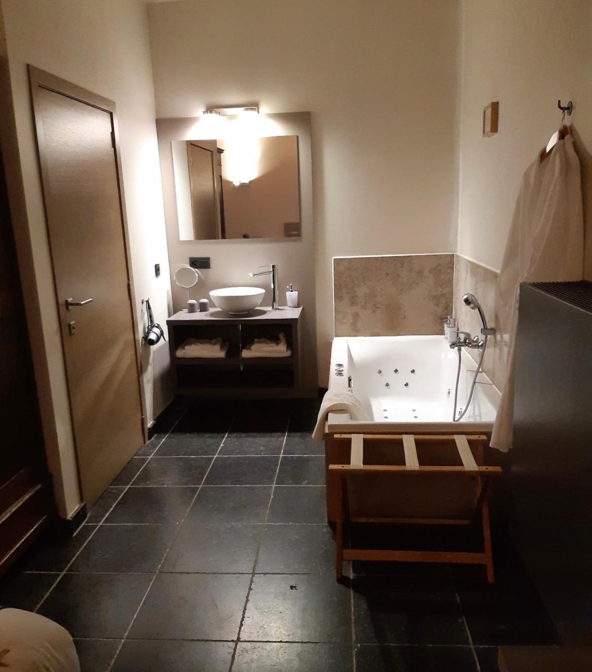 De Verborgen Parel B&B Borgloon Eksteriør billede